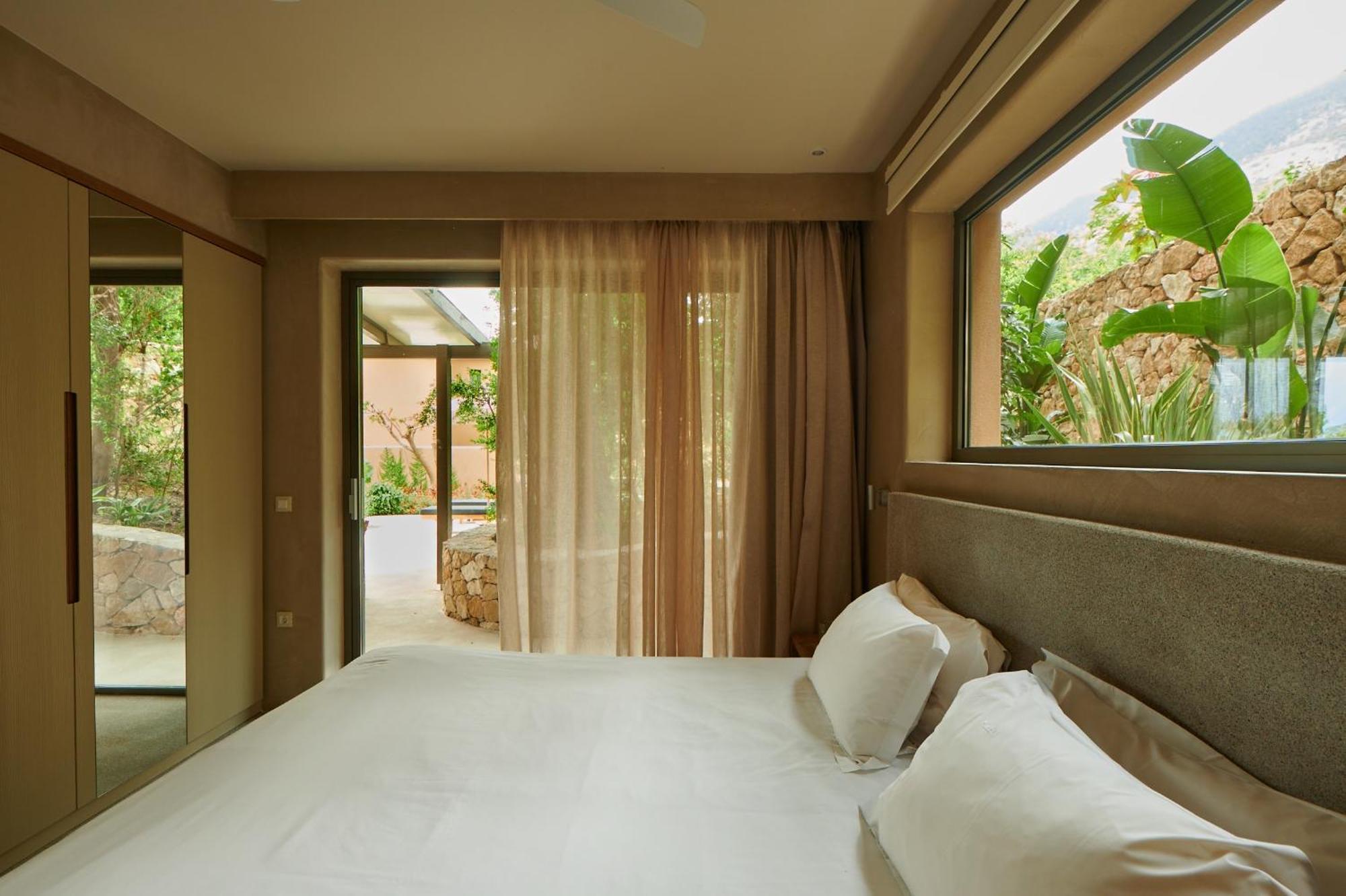 F Zeen Kefalonia (Adults Only) Lourdata  Dış mekan fotoğraf